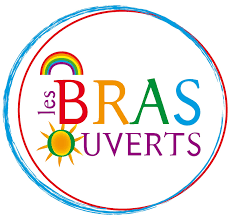 LES BRAS OUVERTS