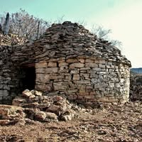 Je participe à la restauration des cabordes en pierres sèches